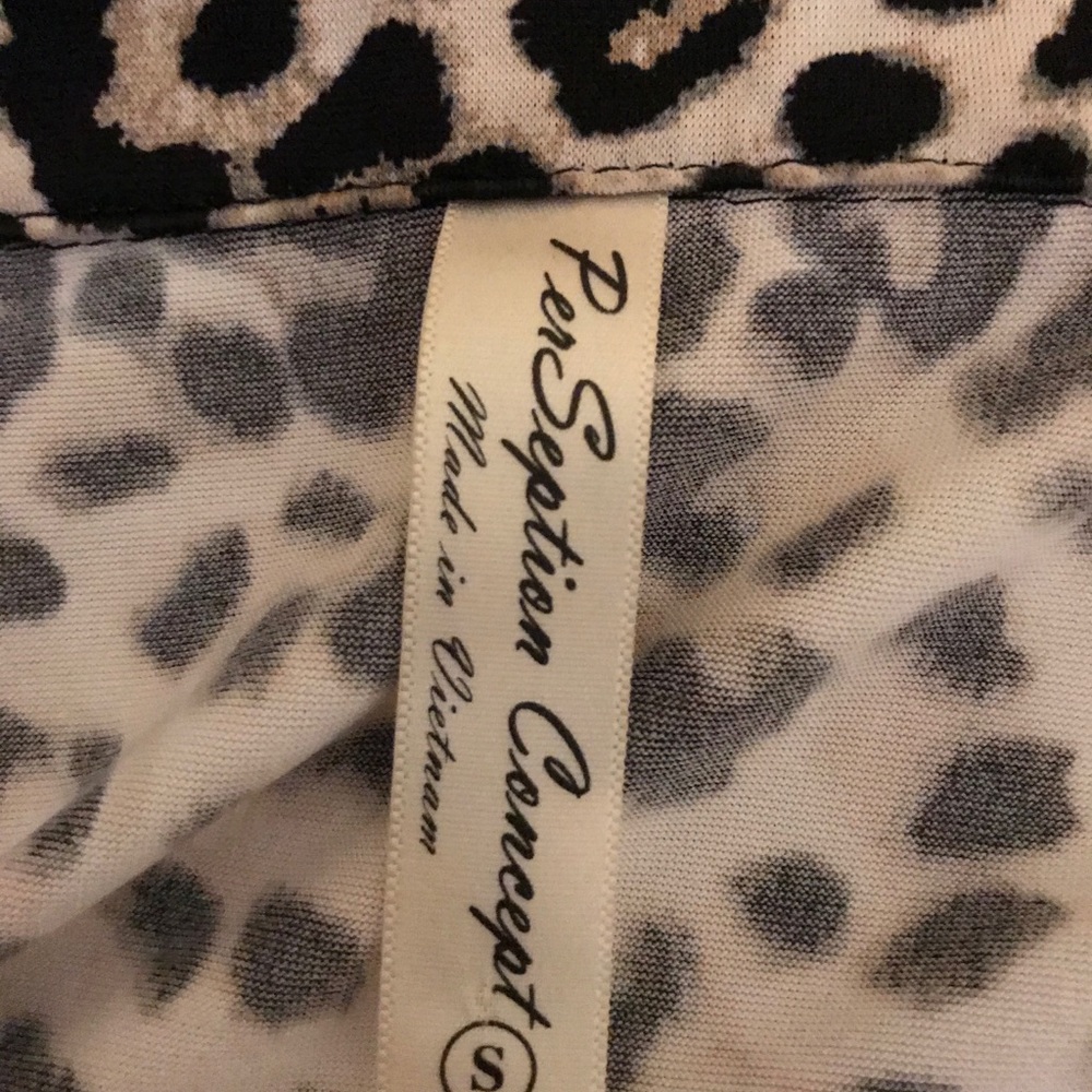 Women’s top size small
